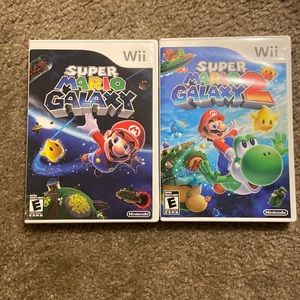 Wii super Mario galaxy 1 & 2 bundle